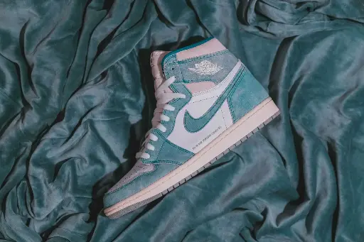 Phantom Edge High-top Sneakers